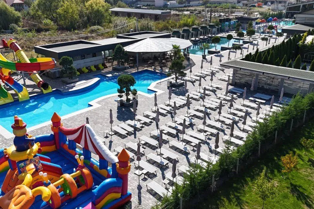 Зона відпочинку Готель IVORY Resort and Spa Виноградів - Зона відпочинку