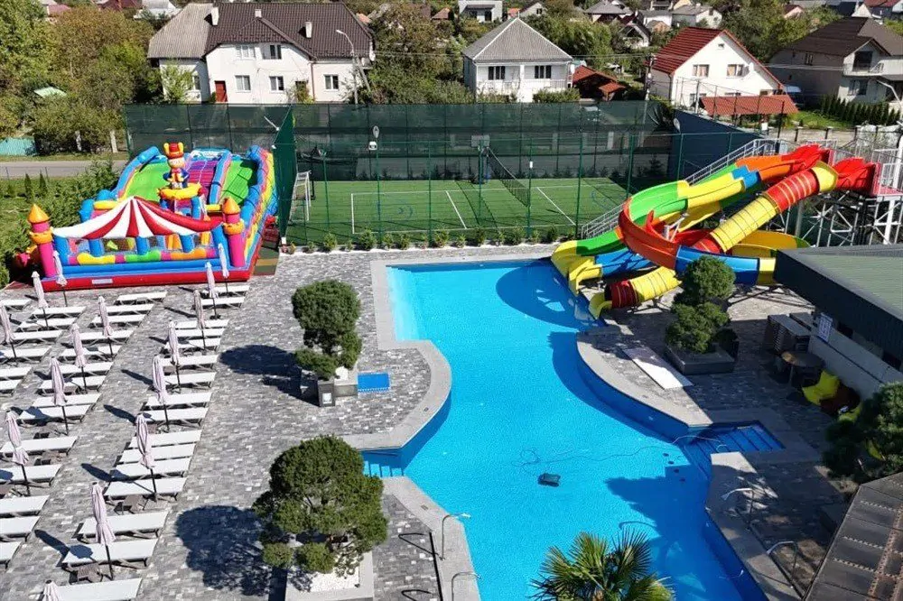 Вигляд зверху Готель IVORY Resort and Spa Виноградів - Вигляд зверху