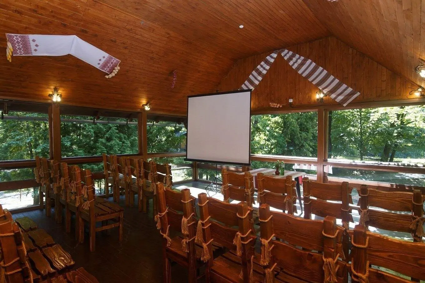 Конференц-зал Готель Voevodyno Resort Закарпаття - Конференц-зал